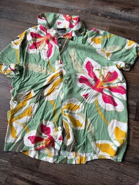 Original Use men’s floral rayon button front shirt men’s medium